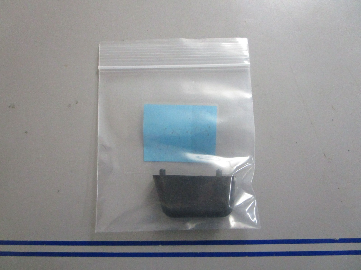*NEW OEM* 0770 OMC Johnson Evinrude Bumper 337413 0337413