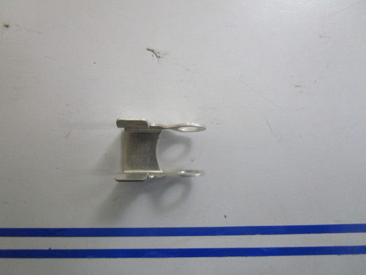 *NEW OEM* 0810 OMC Johnson Evinrude Spring Clip 123140 0123140