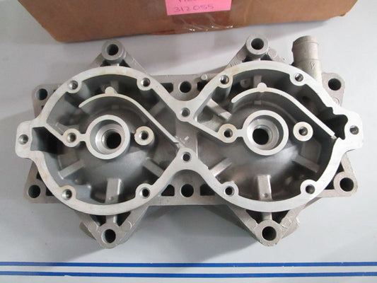 NEW OEM 312055 0312055 OMC Johnson Evinrude PORT Cylinder Head 0820
