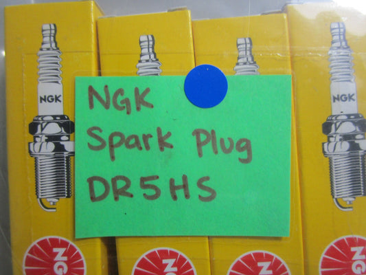*NEW* (LOT OF 8) 0810 NGK Spark Plug DR5HS