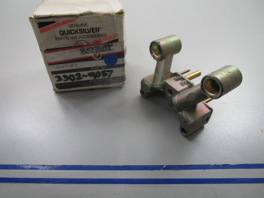 *NEW OEM* 0810 Mercury Quicksiler Venturi 3302-9057