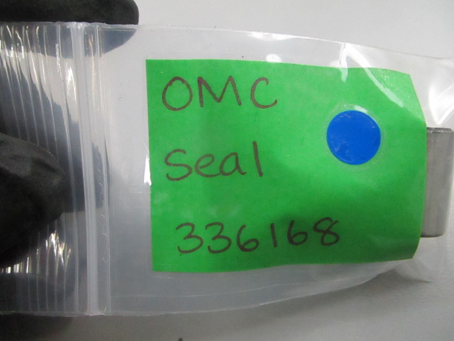 *NEW OEM* 0810 OMC Johnson Evinrude Seal 336168 0336168