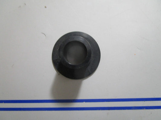 *NEW OEM* (LOT OF 2) 0810 Volvo Penta Bushing 826341