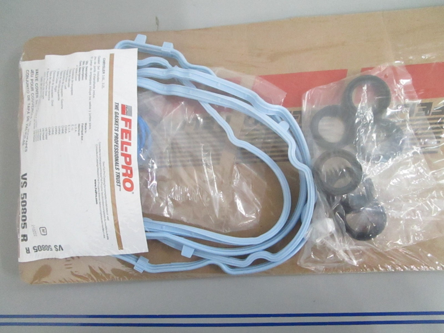 *NEW* 0820 Fel-Pro Valve Cover Gasket Set VS50805R
