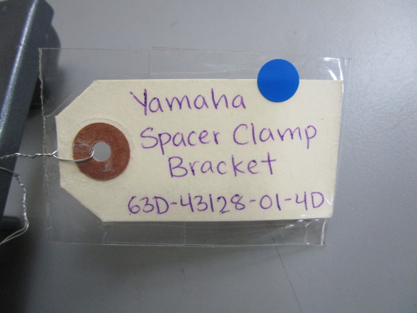 *NEW OEM* 0820 Yamaha Spacer Clamp Bracket 63D-43128-01-4D