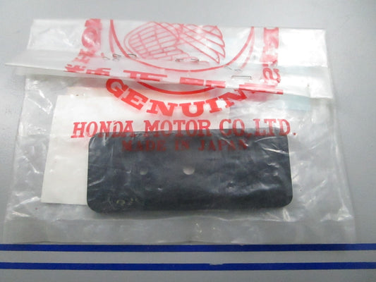 *NEW OEM* 0810 Honda Base 33743-KR3-671