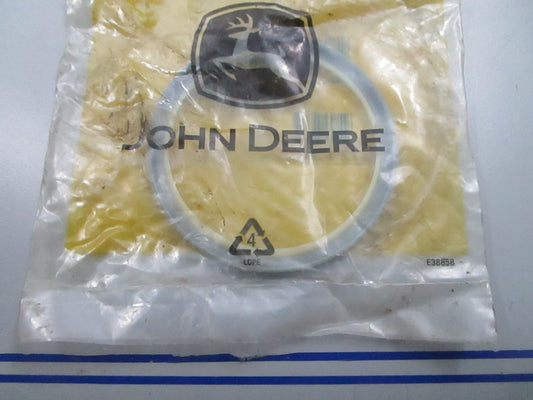 *NEW OEM* 0810 John Deere Seal TH102446