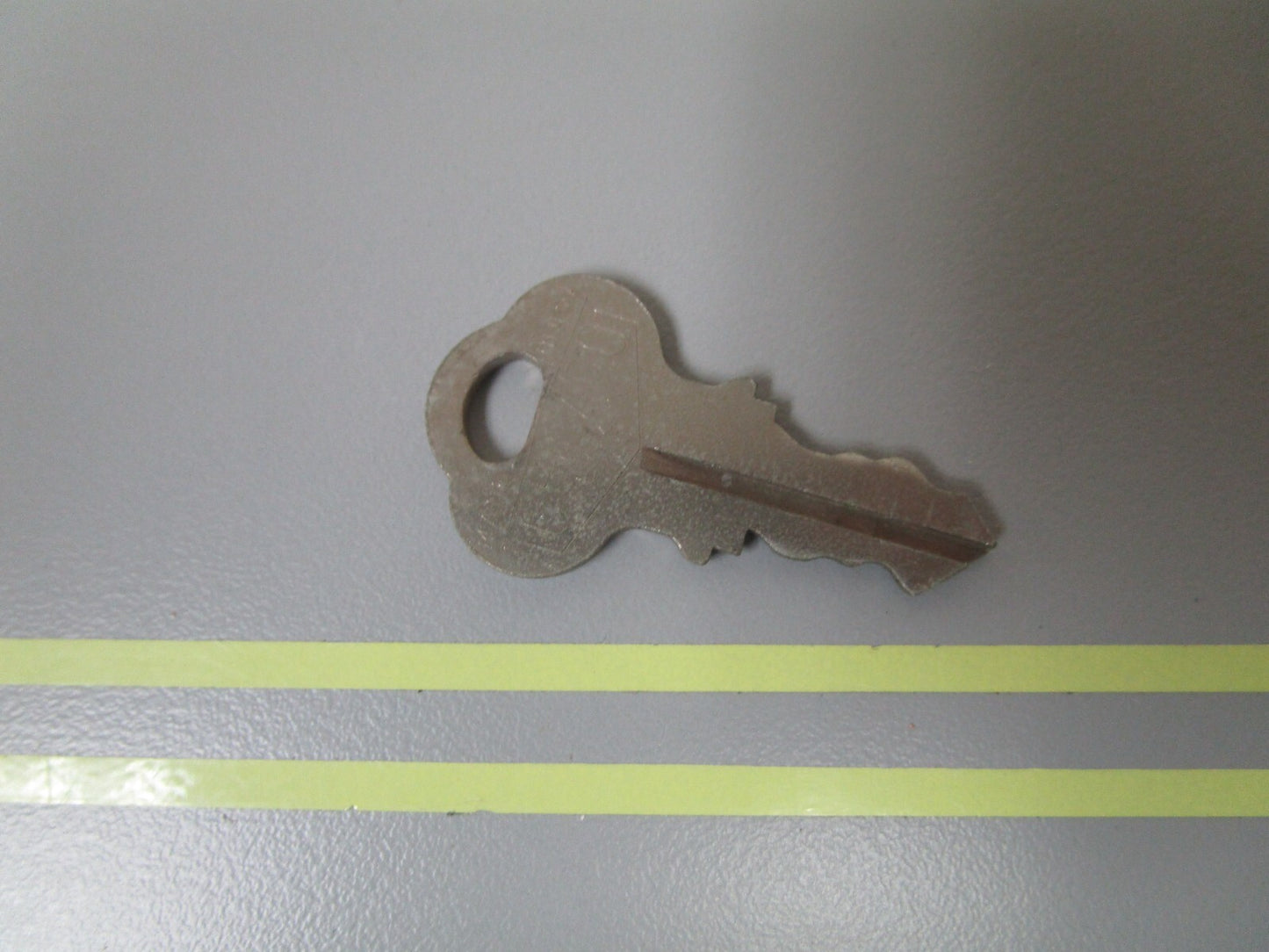 *NEW OEM* 0810 OMC Johnson Evinrude Ignition Key KF9 501524 0501524