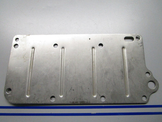 *NEW OEM* 0810 OMC Johnson Evinrude Exhaust Plate 203258 0203258