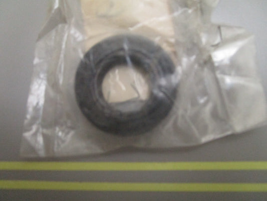 *NEW OEM* 0810 Suzuki Oil Seal 09283-20018
