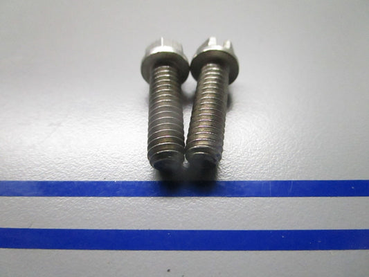 *NEW OEM* (LOT OF 2) 0810 OMC Johnson Evinrude Screw 330562 0330562