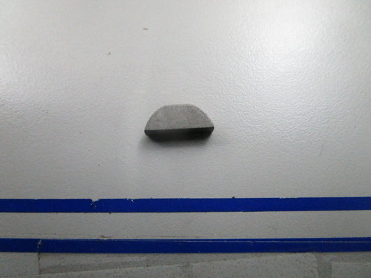 *NEW OEM* 0810 OMC Johnson Evinrude Crankshaft Key 120395 0120395