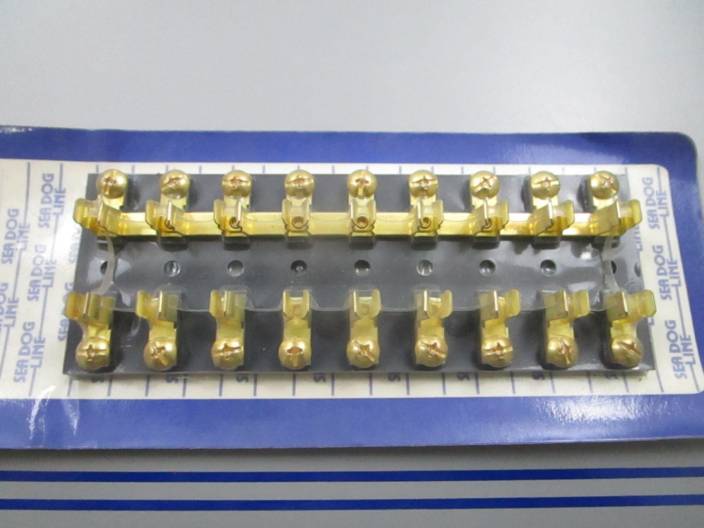 *NEW* 0810 Sea-Dog 9 Terminal Bakelite Fuse Holder 420519-1