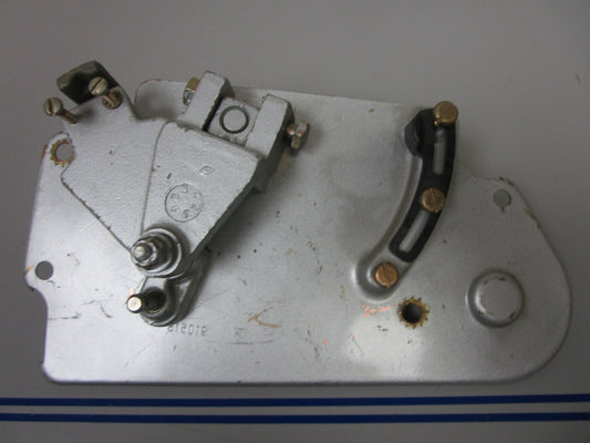 *NEW OEM* 0810 OMC Johnson Evinrude Shift Housing Cover Ay 982761 982763 982762