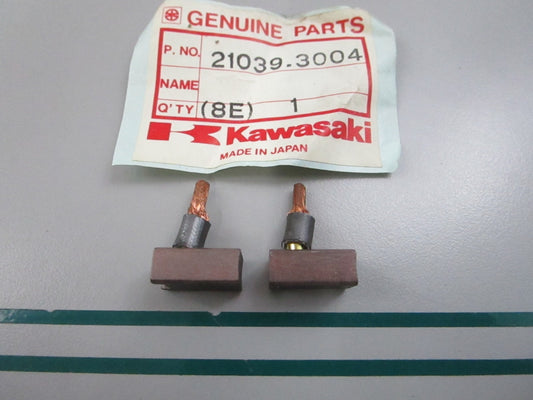 NEW OEM (LOT OF 2) 21039-3004 Kawasaki Brush 0810