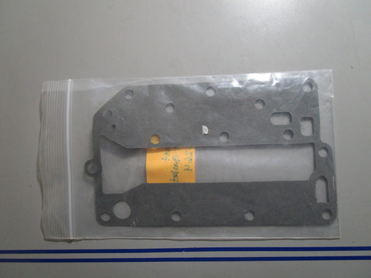 *NEW OEM* 0810 OMC Johnson Evinrude Exhaust Cover Gasket 326264 0326264