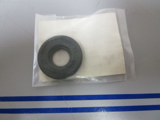 *NEW OEM* 0770 Tohatsu Nissan Oil Seal 3B2-01215-0 3B2012150