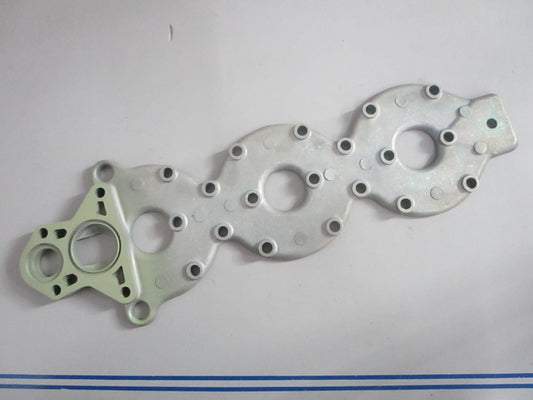 NEW OEM 320840 0320840 OMC Johnson Evinrude Cylinder Head Cover 0820