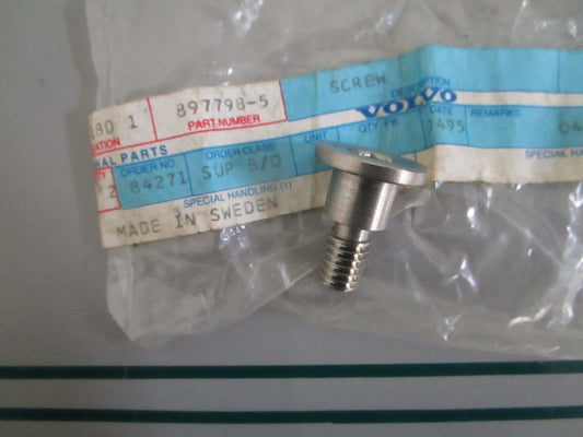 NEW OEM 897798 Volvo Penta Shoulder Screw 0820