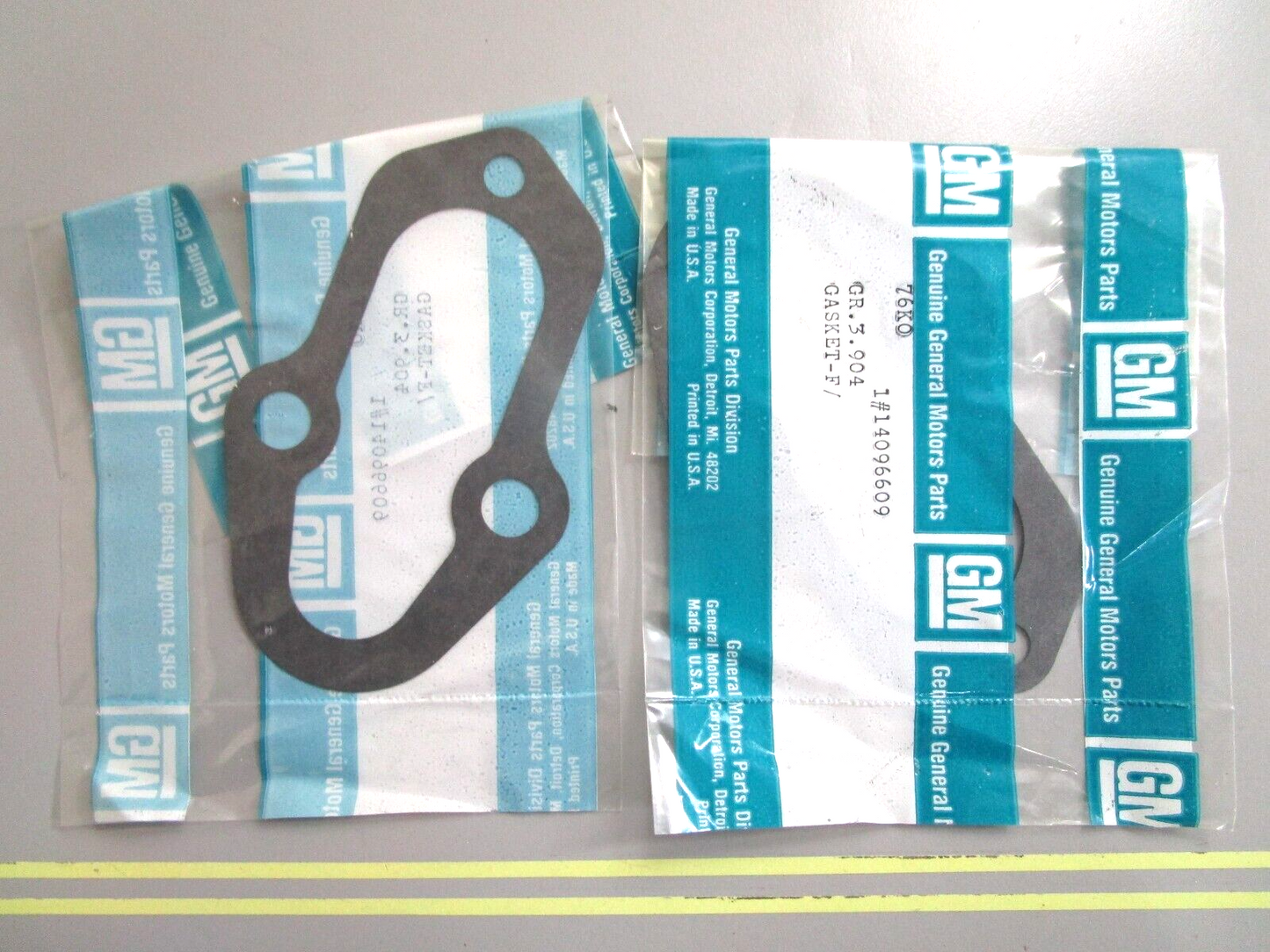 *NEW OEM* (LOT OF 2) 0750 OMC Johnson Evinrude GASKET 910102 0910102