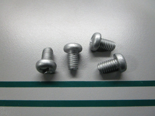 NEW OEM (LOT OF 4) 09125-06063 Suzuki Screw 0810