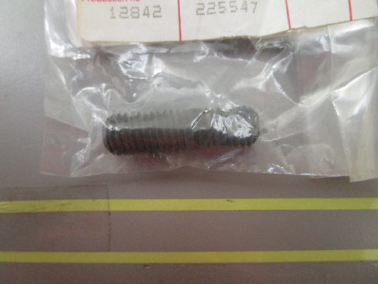 *NEW OEM* 0810 Volvo Penta Stud 953063