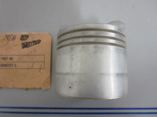 *NEW OEM* 0820 OMC Johnson Evinrude Piston 379179 0379179