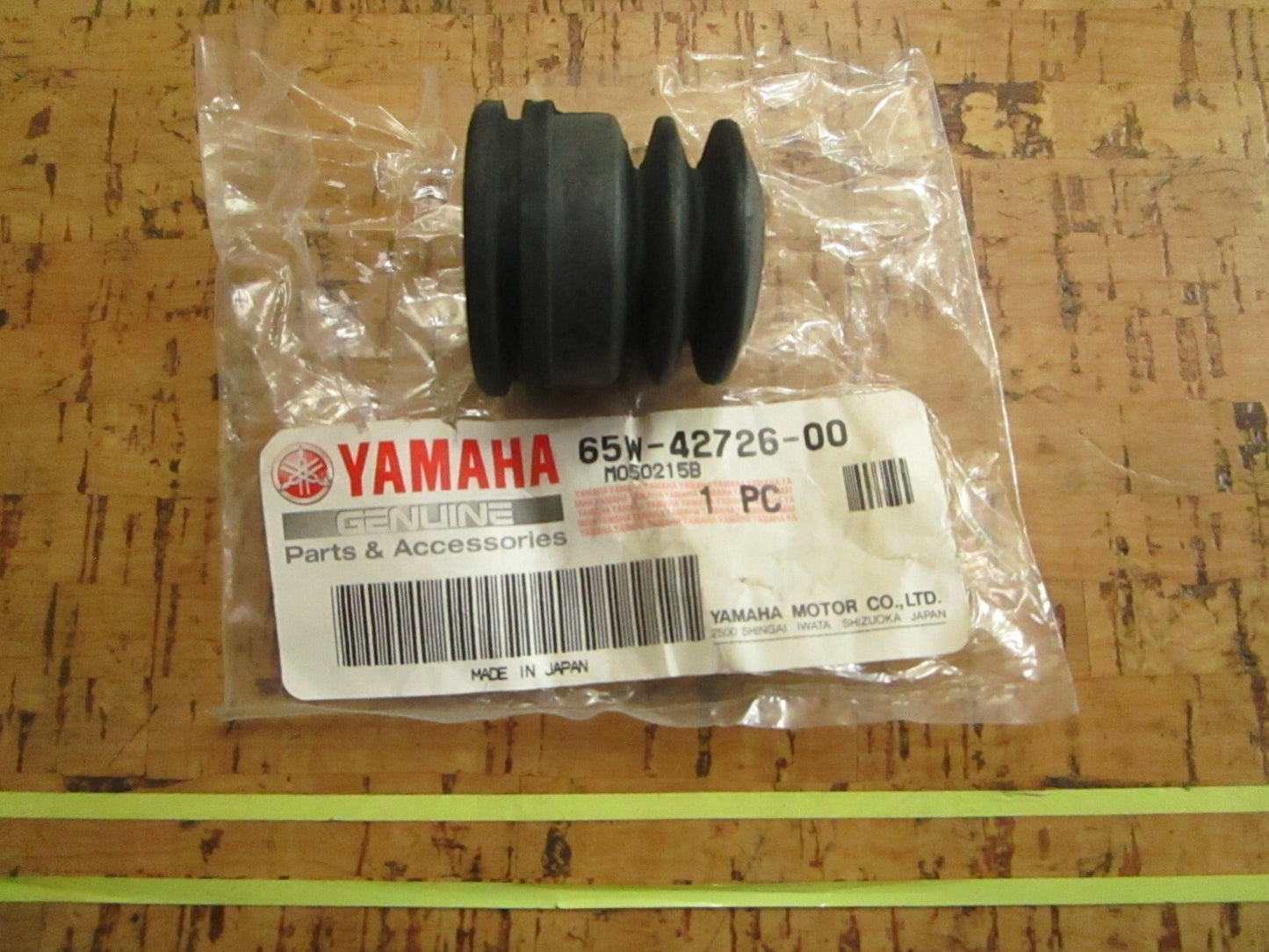 *NEW OEM* 0810 Yamaha Button Cowling Grommet 65W-42726-00