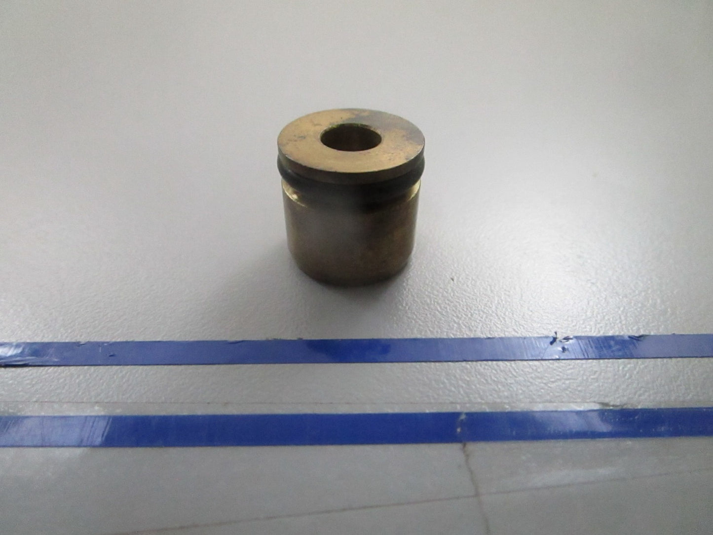 *NEW OEM* 0810 OMC Johnson Evinrude Bushing & O-Ring 391117 0391117