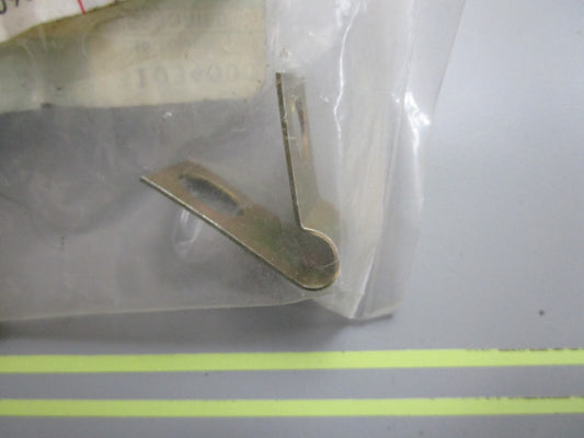 *NEW OEM* 0810 Volvo Penta Clamp 940374-2