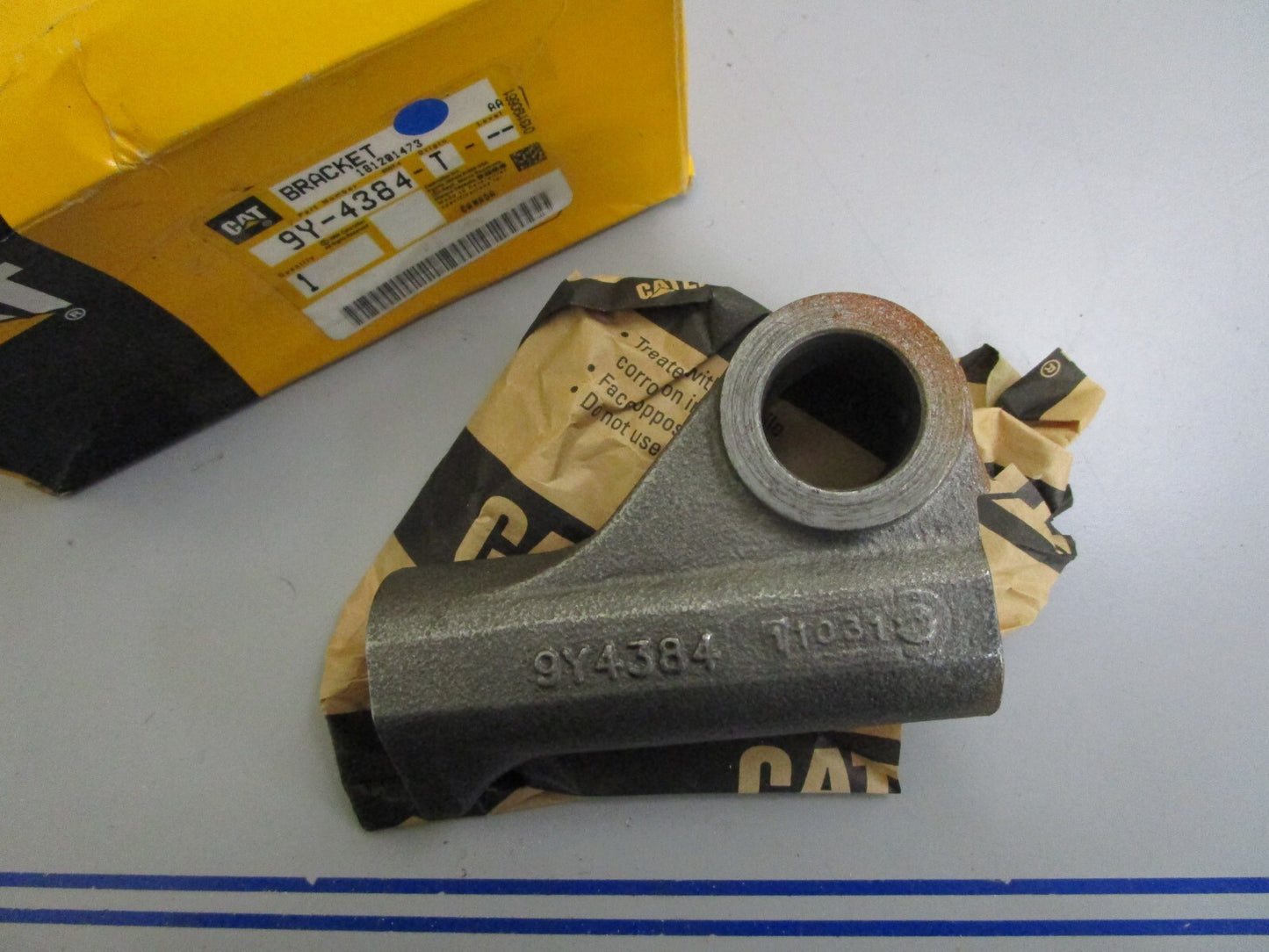 *NEW OEM* 0820 CAT Bracket 9Y-4384