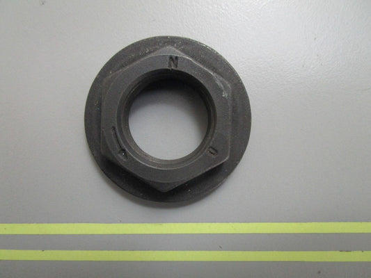 *NEW OEM* 0810 Volvo Penta Nut 3852301