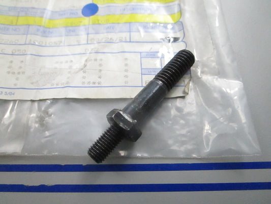 NEW OEM OMC Johnson Evinrude 3852507 Stud 0810