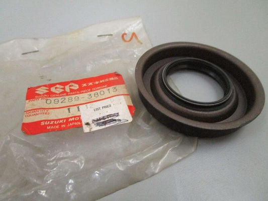 *NEW OEM* 0770 Suzuki Oil Seal 09289-38013