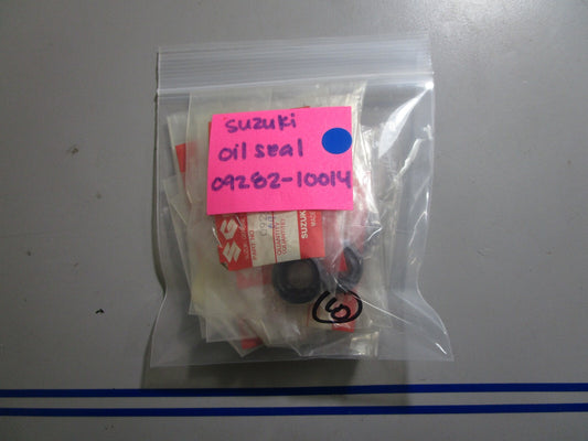 *NEW OEM* 0810 Suzuki Oil Seal 09282-10014