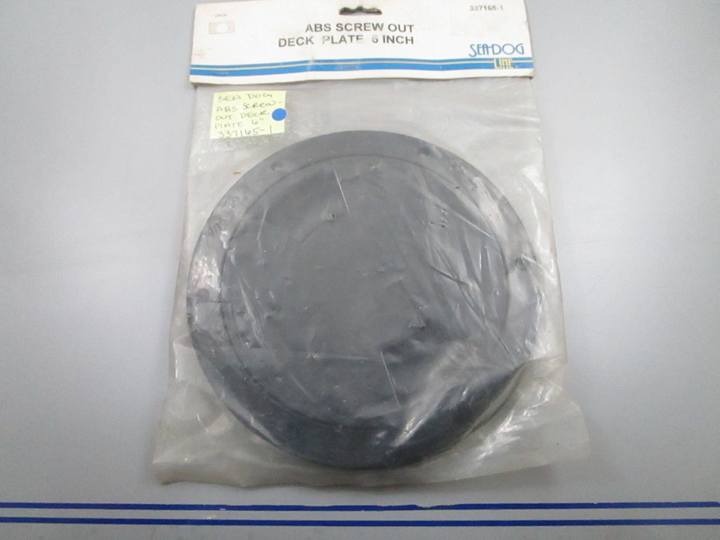 *NEW* 0810 Sea-Dog ABS 6" Screw-Out Deck Plate 337165-1
