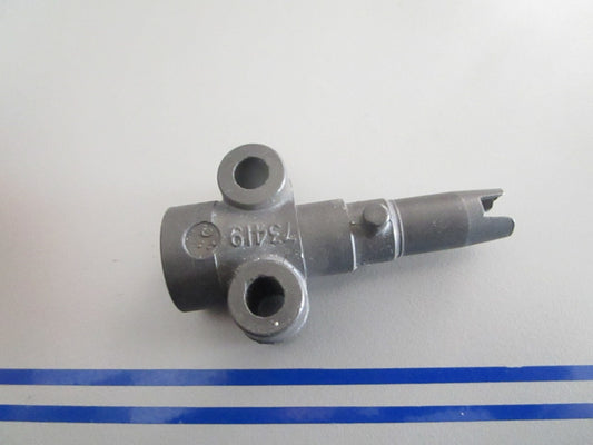 *NEW OEM* 0720 Mercury Quicksilver Adaptor 22833