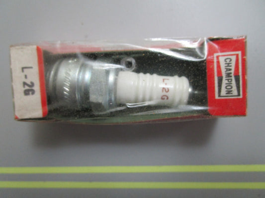 *NEW* 0810 Champion Spark Plug L-2G