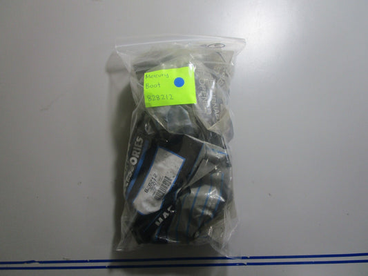 *NEW OEM* 0810 Mercury Quicksilver Boot 828212