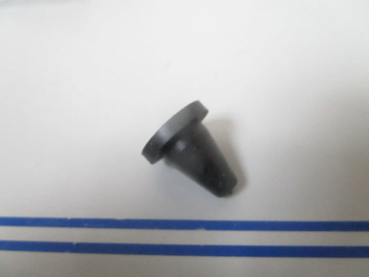 *NEW OEM* 0720 OMC Johnson Evinrude Bumper 334432 0334432