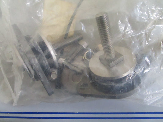 *NEW OEM* 0820 Volvo Penta Rear Mount Kit 3857439