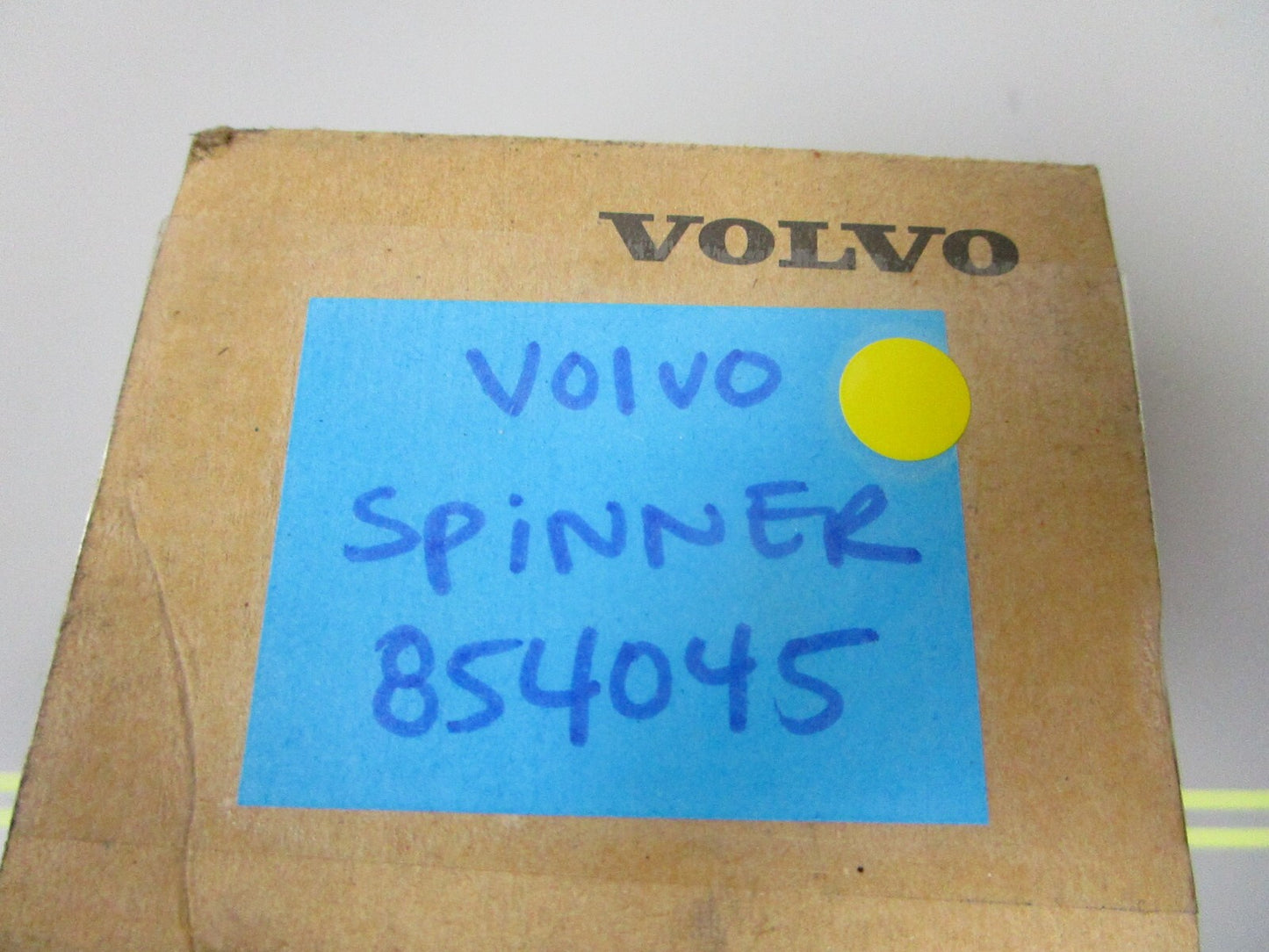 *NEW OEM* 0720 Volvo Penta Spinner 854045
