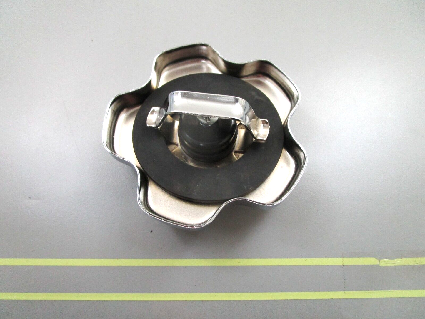 *NEW OEM* 0750 Suzuki FUEL CAP 65510-98507