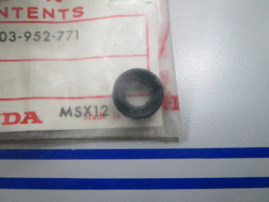 *NEW OEM* 0810 Honda Oil Seal 91203-952-771