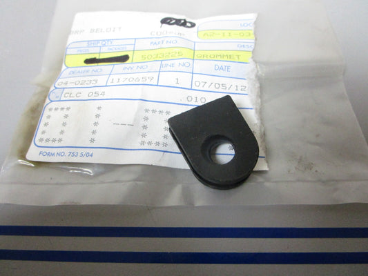 *NEW OEM* 0810 OMC Johnson Evinrude Grommet 5033225