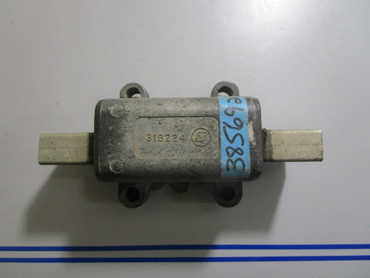 *NEW OEM* 0810 OMC Johnson Evinrude Mount 385692 318224 0385692 0318224