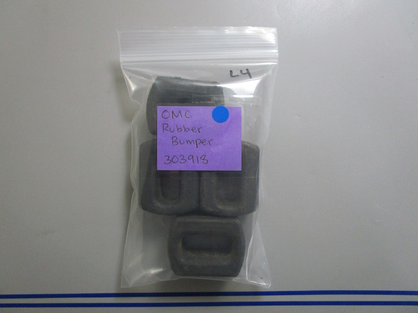 *NEW OEM* (LOT OF 4) 0770 OMC Johnson Evinrude Rubber Bumper 303918 0303918