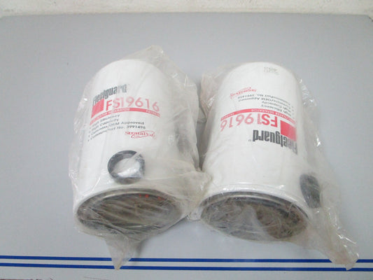 NEW OEM FS19616 Fleetguard Fuel Filter Water Separator (LOT OF 2) 0720