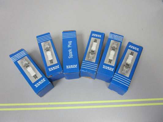 *NEW OEM* (LOT OF 6) 0720 Volvo Penta Spark Plug 3851840