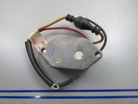 *NEW OEM* 0810 OMC Johnson Evinrude Regulator 580913 0580913